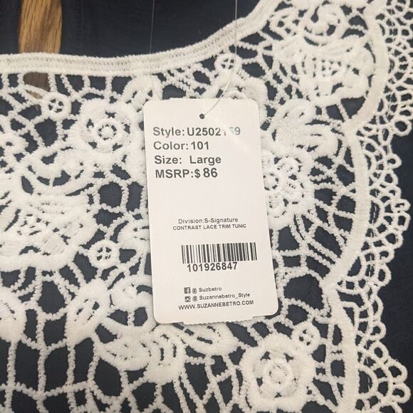 SUZANNE BETRO Women's Navy Blue and White Crochet Short Sleeve Tunic Size Large - Picture 3 of 5